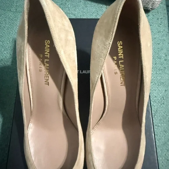 Saint Laurent Tan Suede Heels with Metallic Gold Detail - Picture 3 of 10